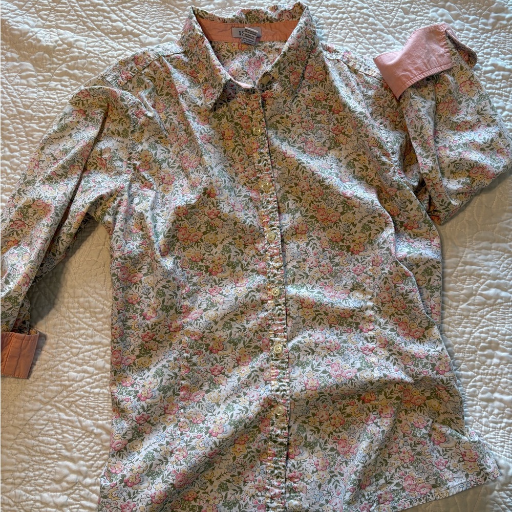 IZOD Floral Button-up